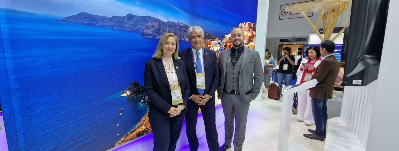 Arabian travel market eot santorini