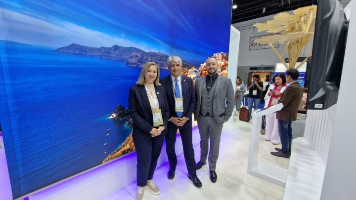 Arabian travel market eot santorini