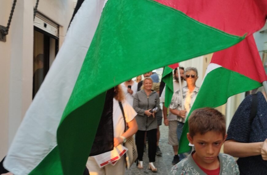 Palestine santorini2