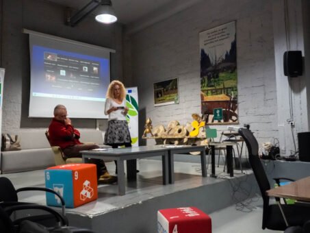 FONES STARTING GOTHERING